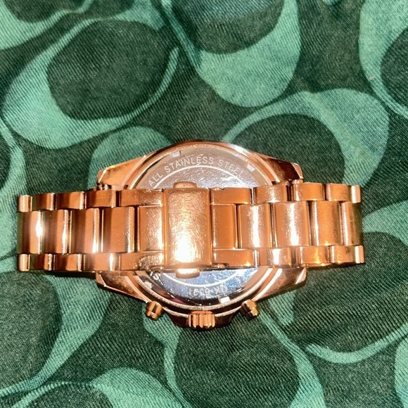 Michael Kors Gold watch - Picture 5 of 5